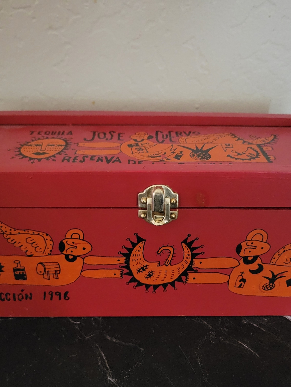 RARE! Jose Cuervo Reserva De La Familia Tequila Wooden Box 1996